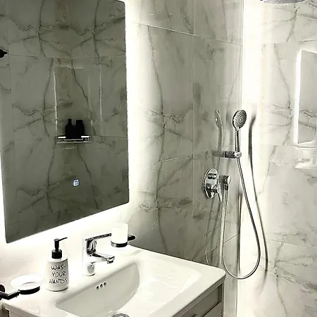 Dream In * ティラナ